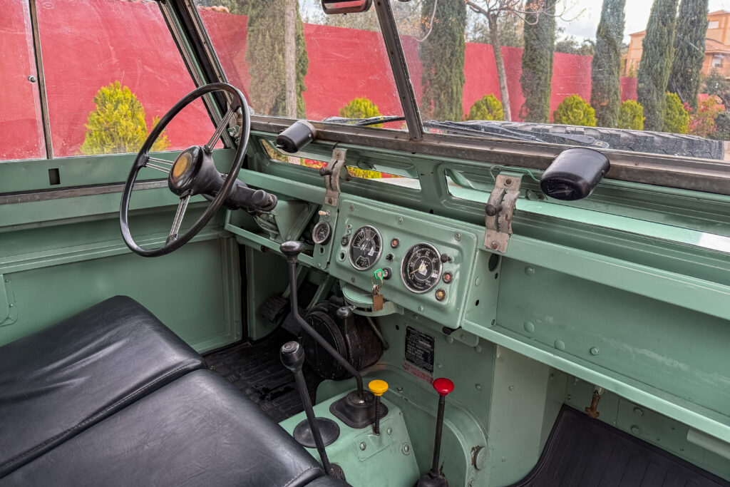 1965 Land Rover Series 2A - RANGE ROVER CLASSIC BARCELONA